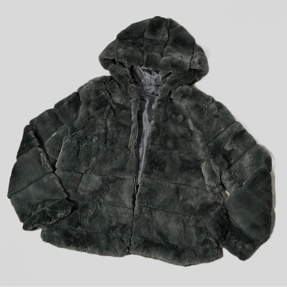 Unbranded Jackets & Blazers - New Faux Fur Solid Striped Gray Jacket Hook & Eye Closures Size Women’s Large